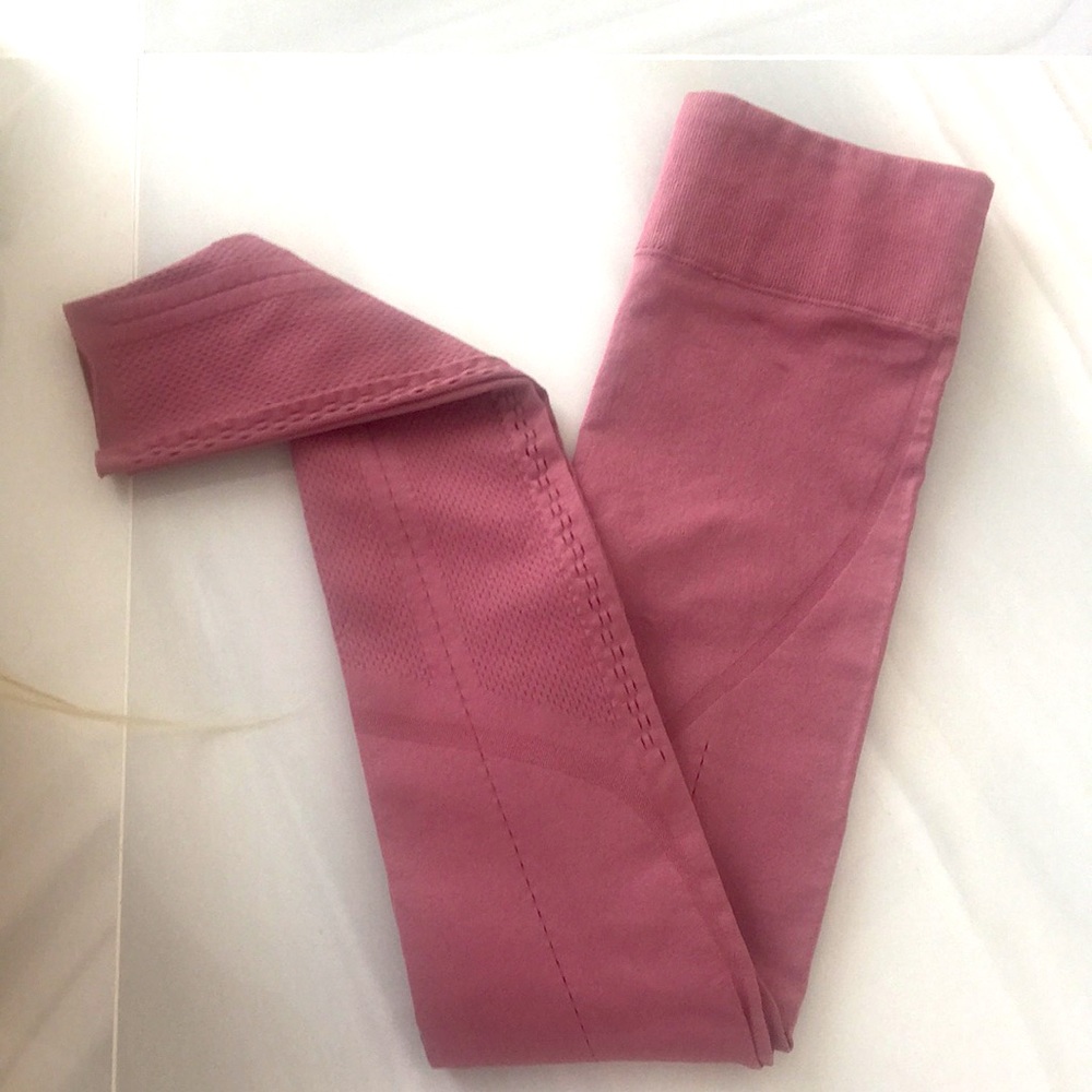 Fabletics Seamless High Wasted Legging Dusty Pink… - image 2